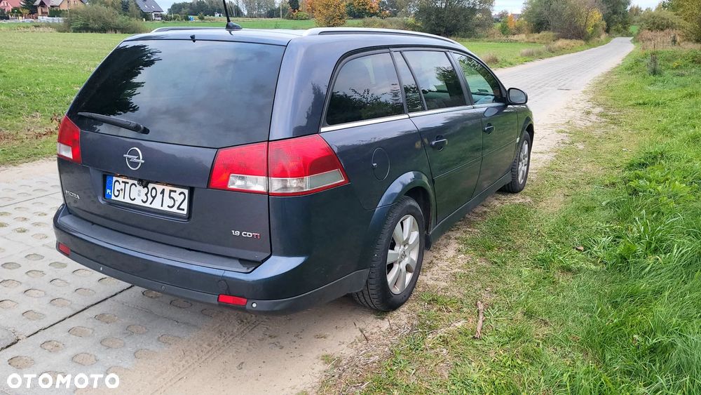 Opel Vectra 1.9 CDTI Cosmo - 3