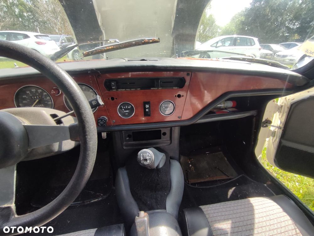 Triumph Spitfire - 17