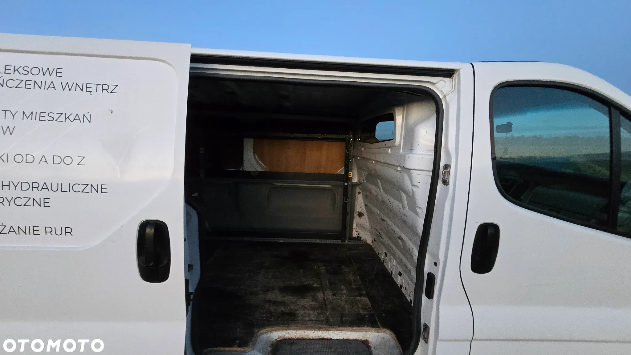 Opel Vivaro - 11