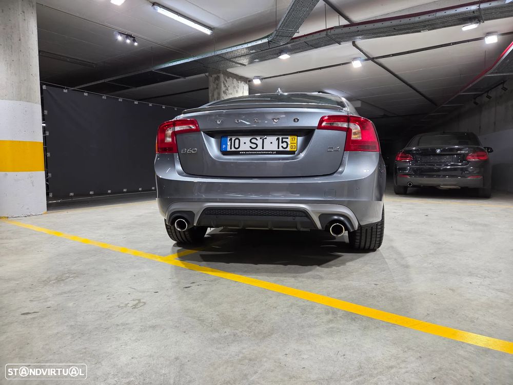 Volvo S60 2.0 D4 R-Design Momentum Geartronic - 4