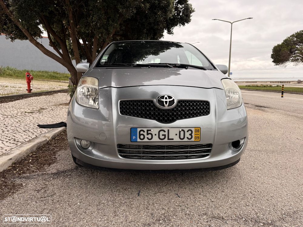 Toyota Yaris 1.0 VVT-i Sol High Pack - 4
