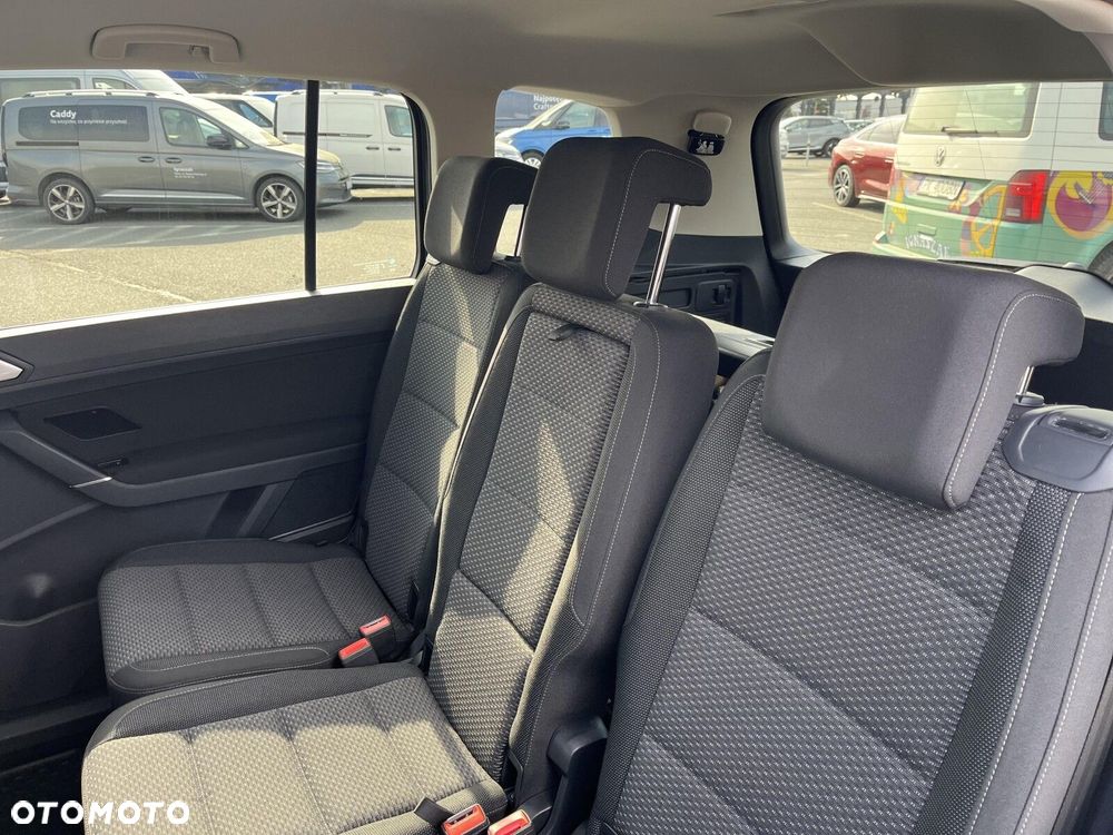 Volkswagen Touran 2.0 TDI BMT Comfortline - 16