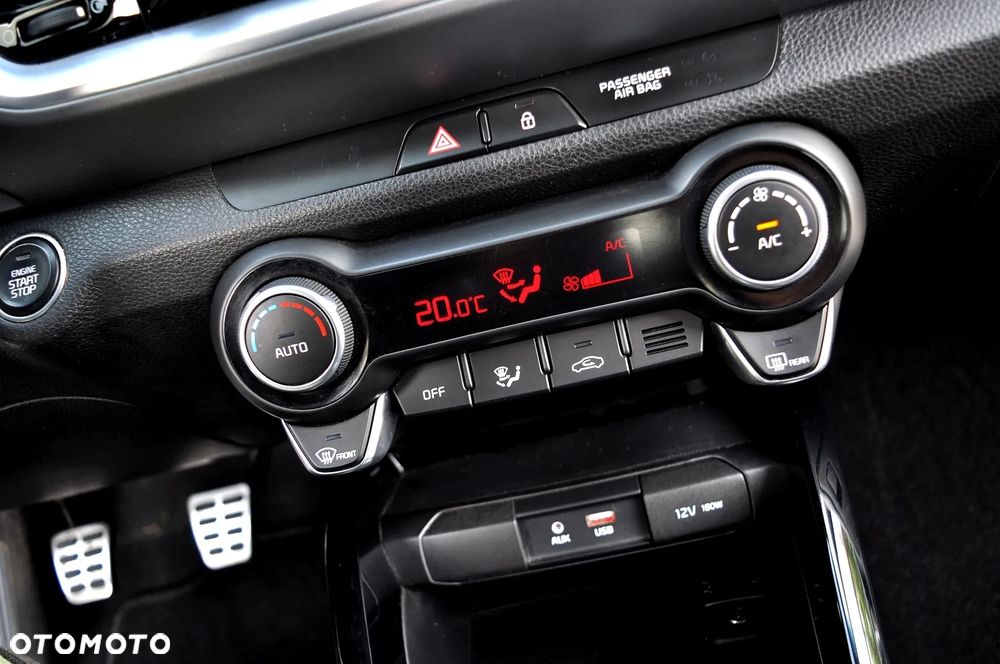 Kia Stonic 1.0 T-GDI 120 Platinum Edition - 30