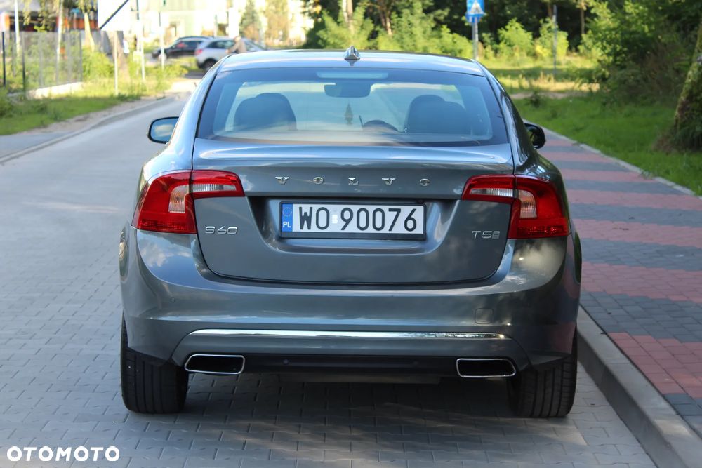 Volvo S60 - 5
