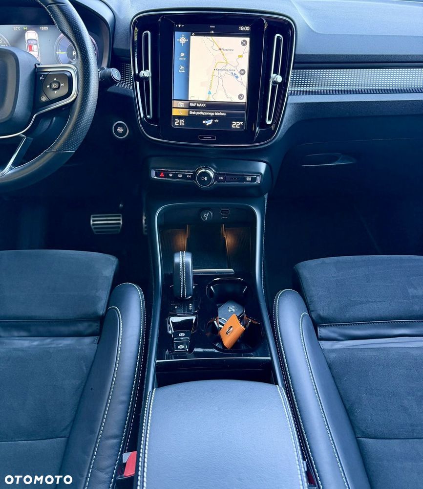 Volvo XC 40 T5 Plug-In Hybrid R-Design - 14