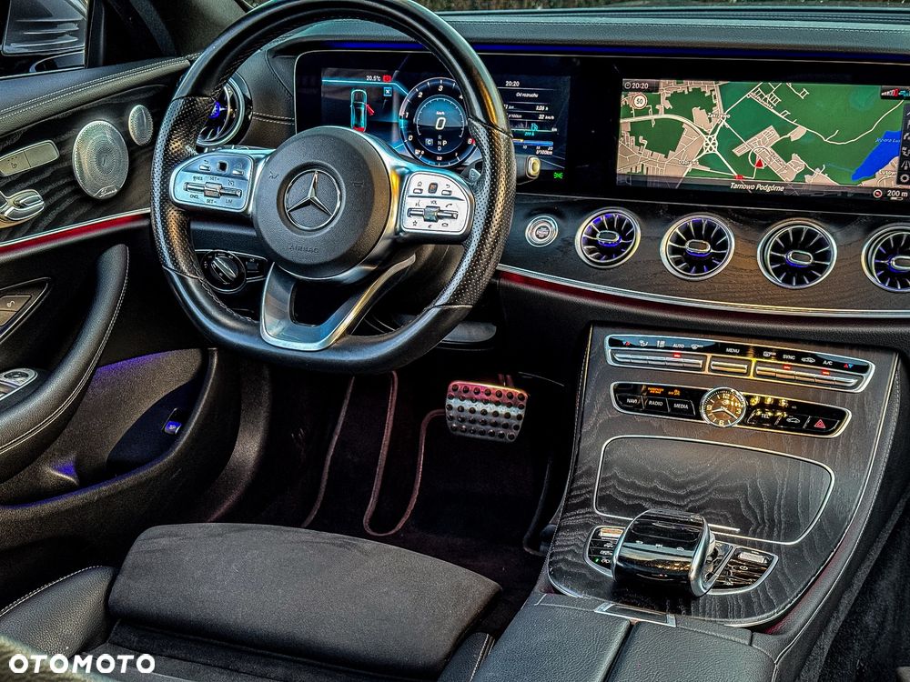 Mercedes-Benz Klasa E 220 d Coupe 4-Matic 9G-TRONIC - 27