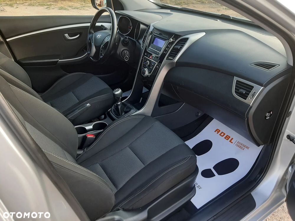 Hyundai i30 1.6 GDI Style - 27