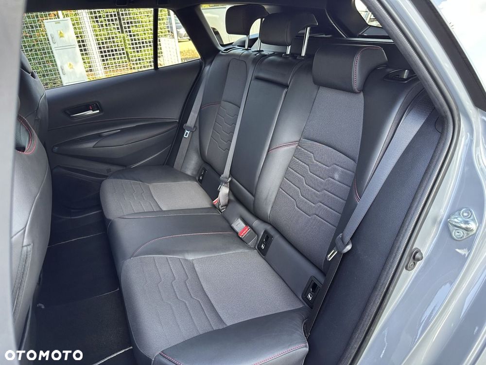 Toyota Corolla - 14