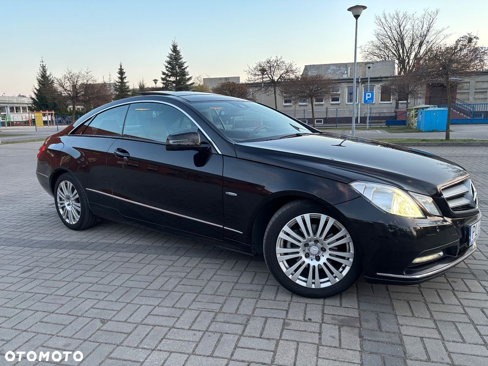 Mercedes-Benz Klasa E 250 CGI BlueEFFICIENCY Automatik Avantgarde - 2