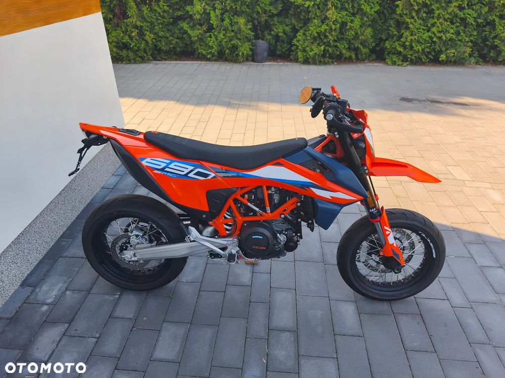 KTM SMC