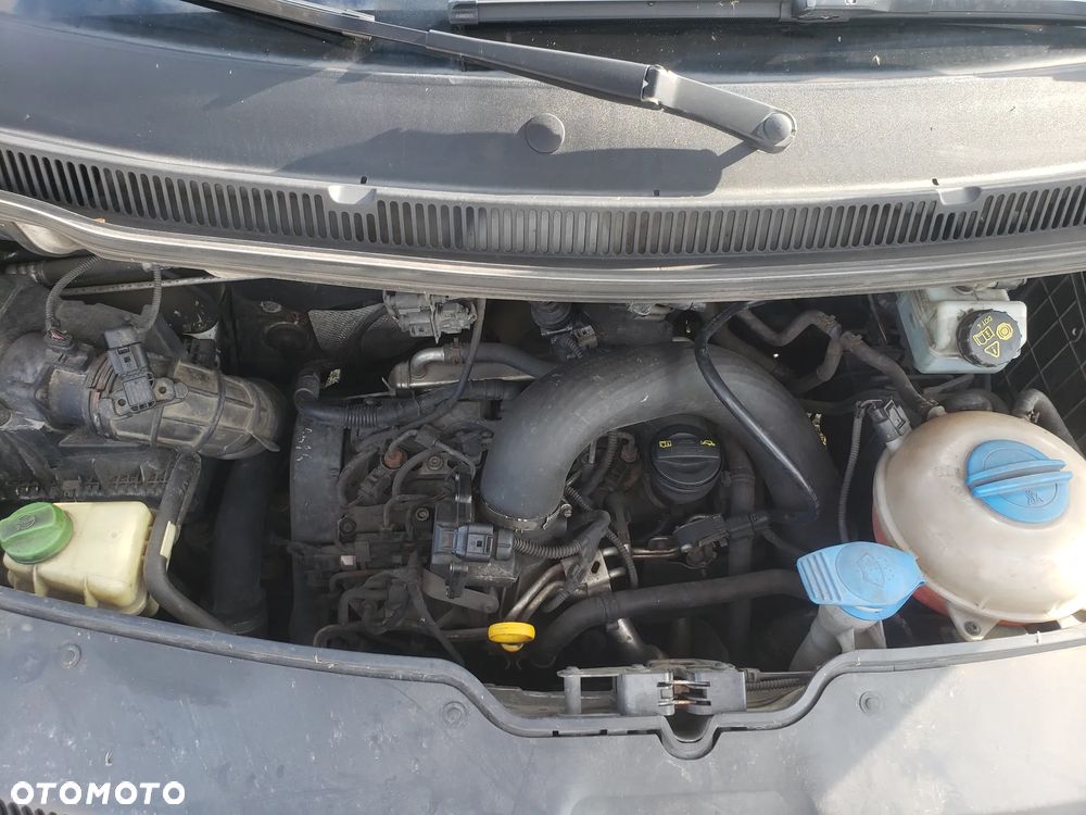 Volkswagen TRANSPORTER T5 - 7