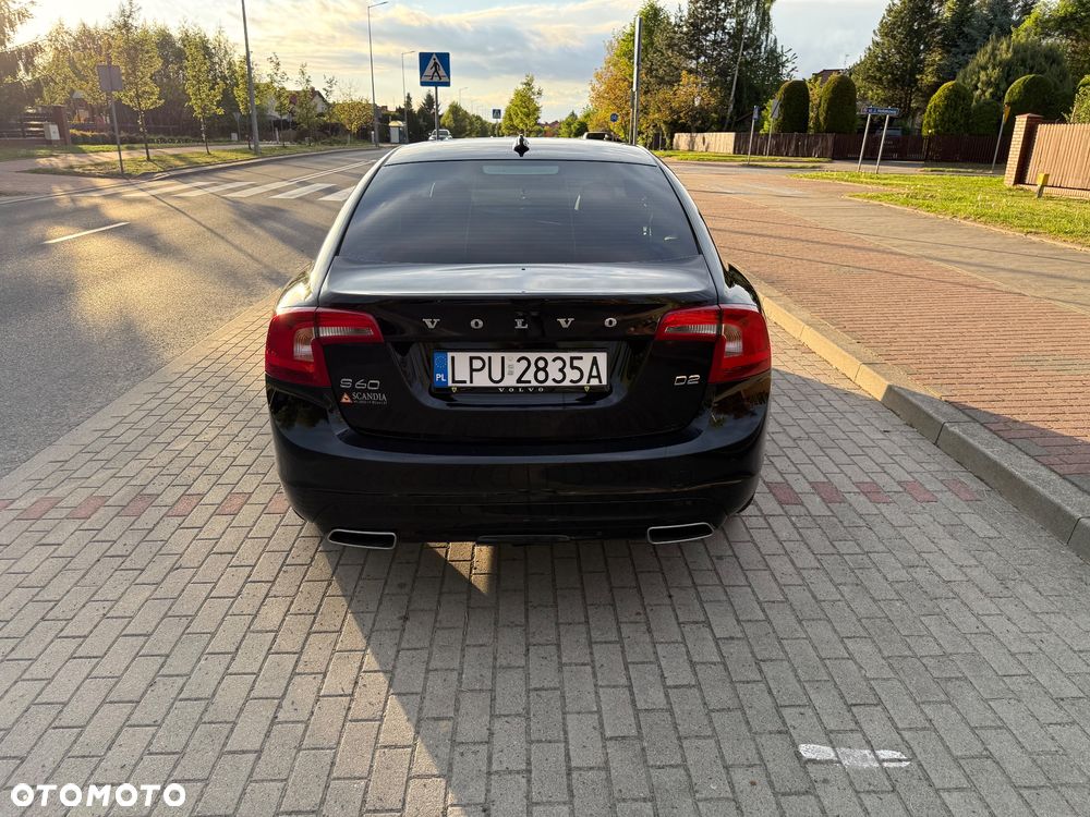 Volvo S60 D2 - 4