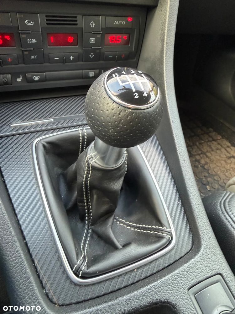 Audi A4 Avant - 14