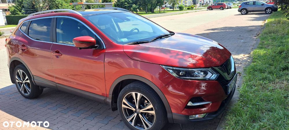 Nissan Qashqai 1.6 DIG-T N-Connecta - 1