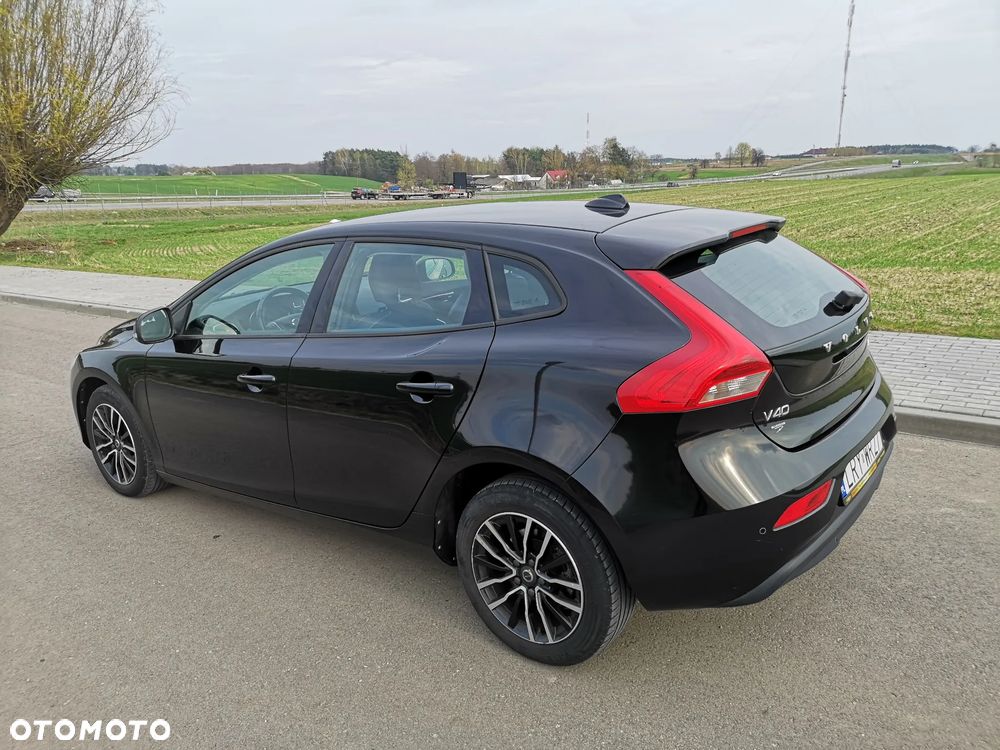 Volvo V40 D2 Momentum - 37
