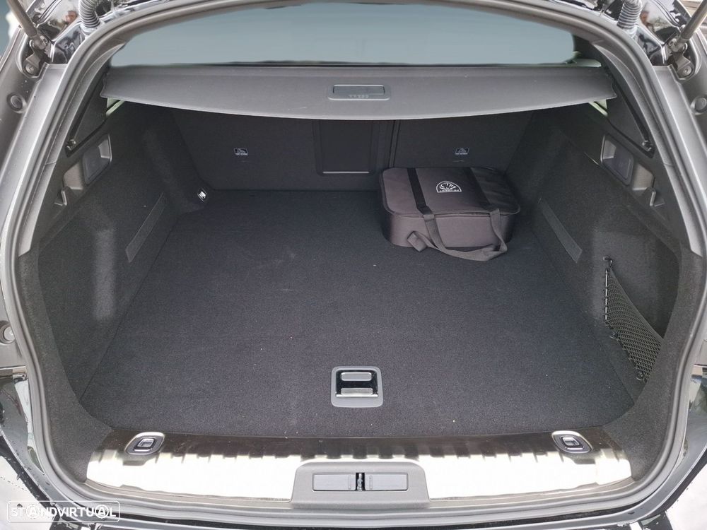 Peugeot 508 1.6 Hybrid Allure e-EAT8 - 24