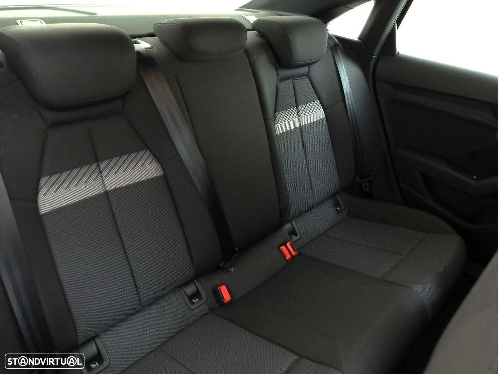 Audi A3 Limousine 30 TDI S line - 15