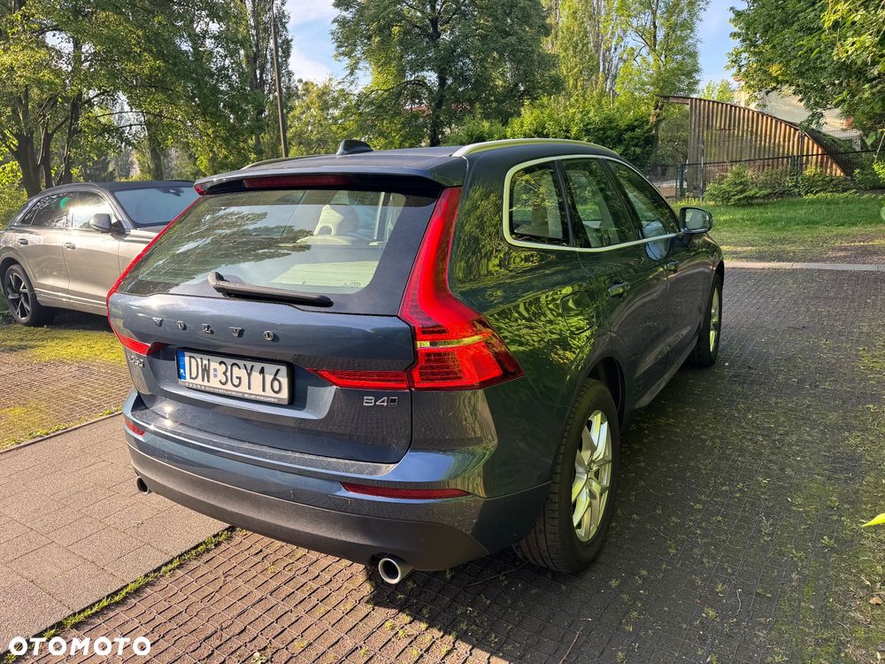 Volvo XC 60 B4 D AWD Momentum Pro - 6