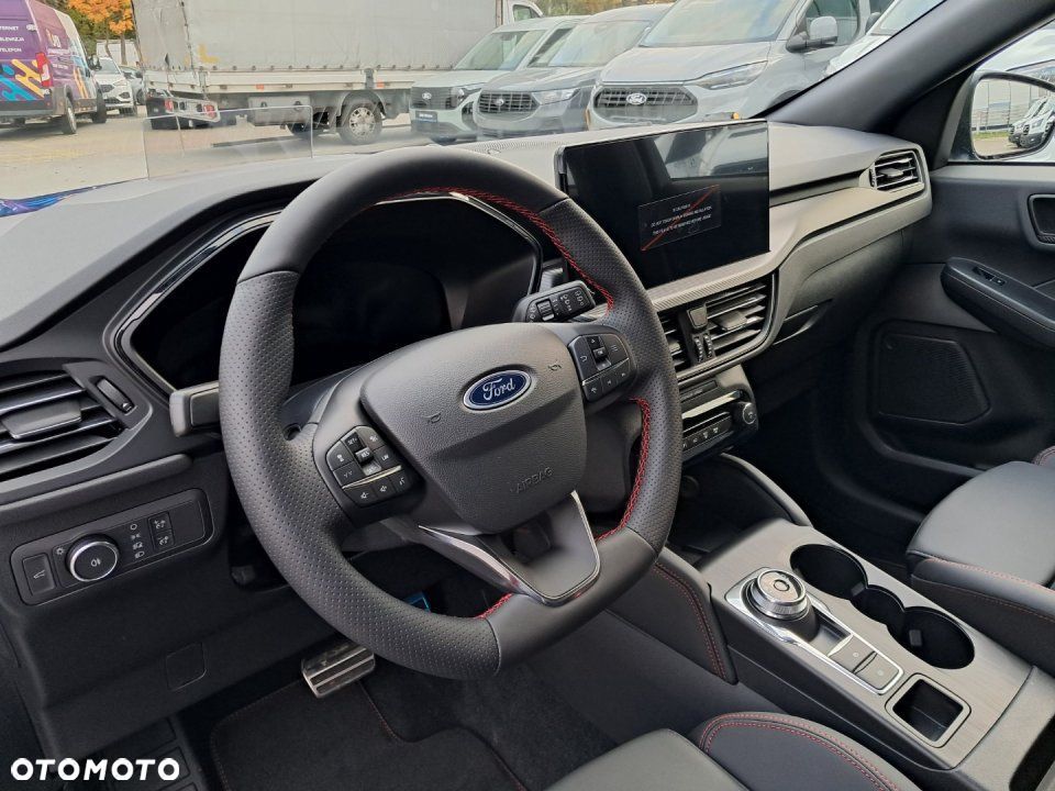Ford Kuga - 8