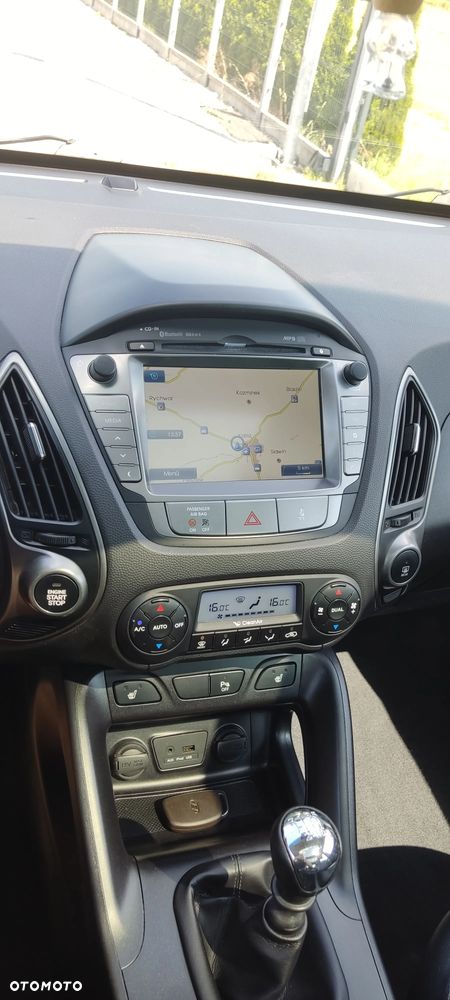 Hyundai ix35 blue 1.6 2WD Finale Gold - 15
