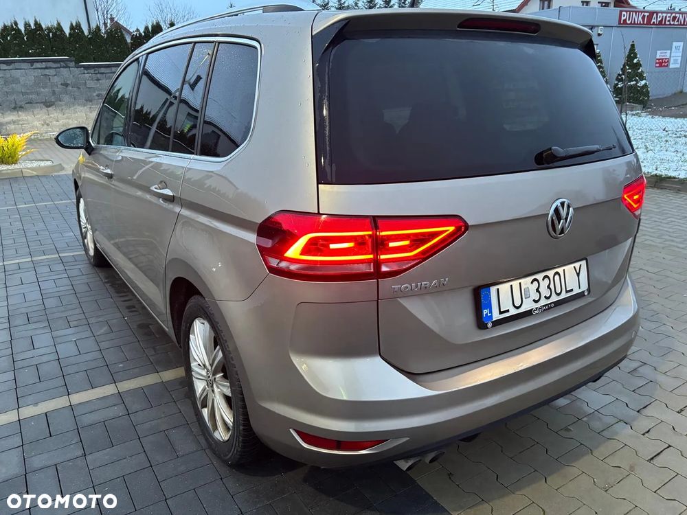 Volkswagen Touran 2.0 TDI BMT Highline - 13