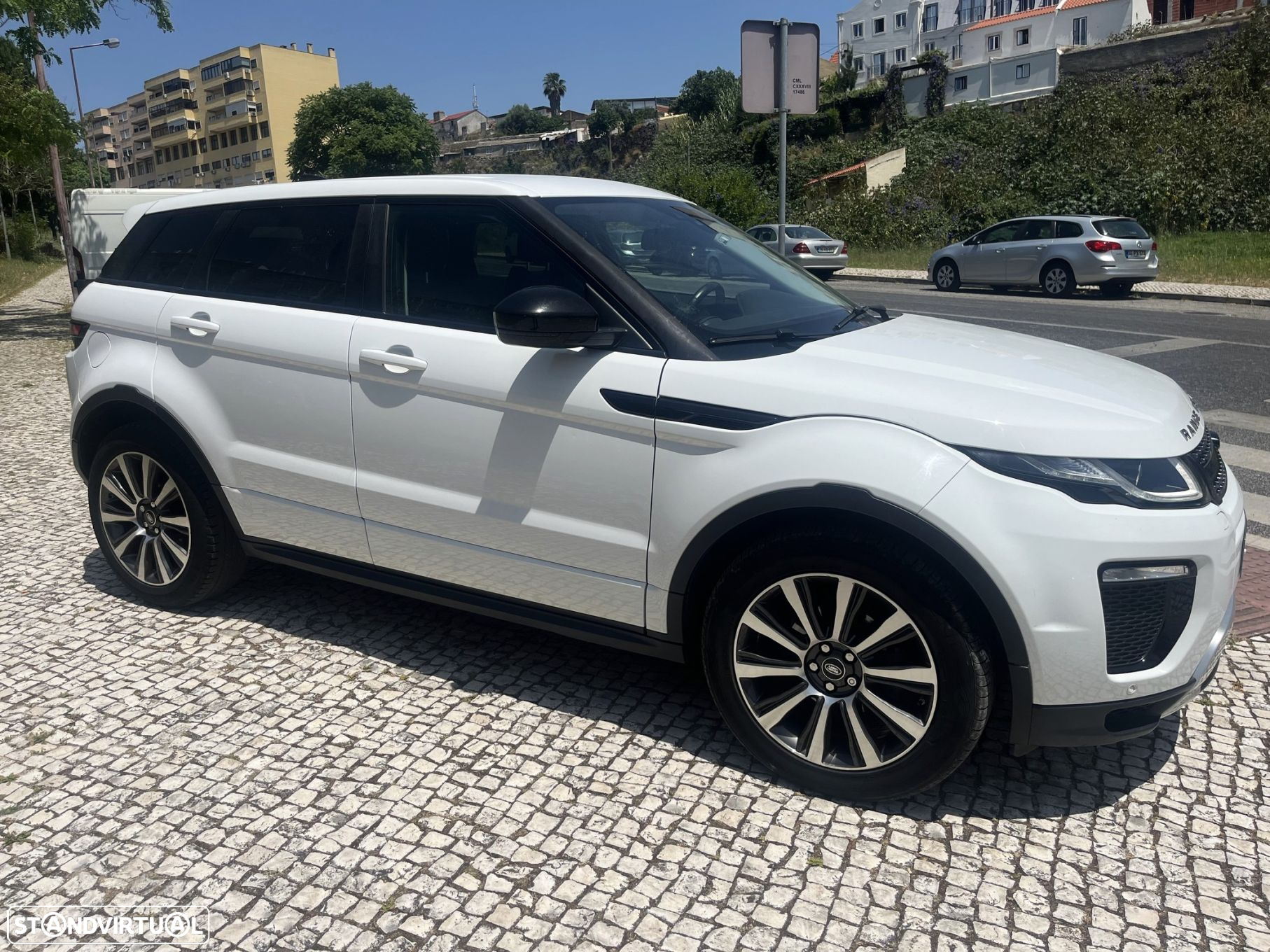 Land Rover Range Rover Evoque 2.0 eD4 SE Dynamic - 5