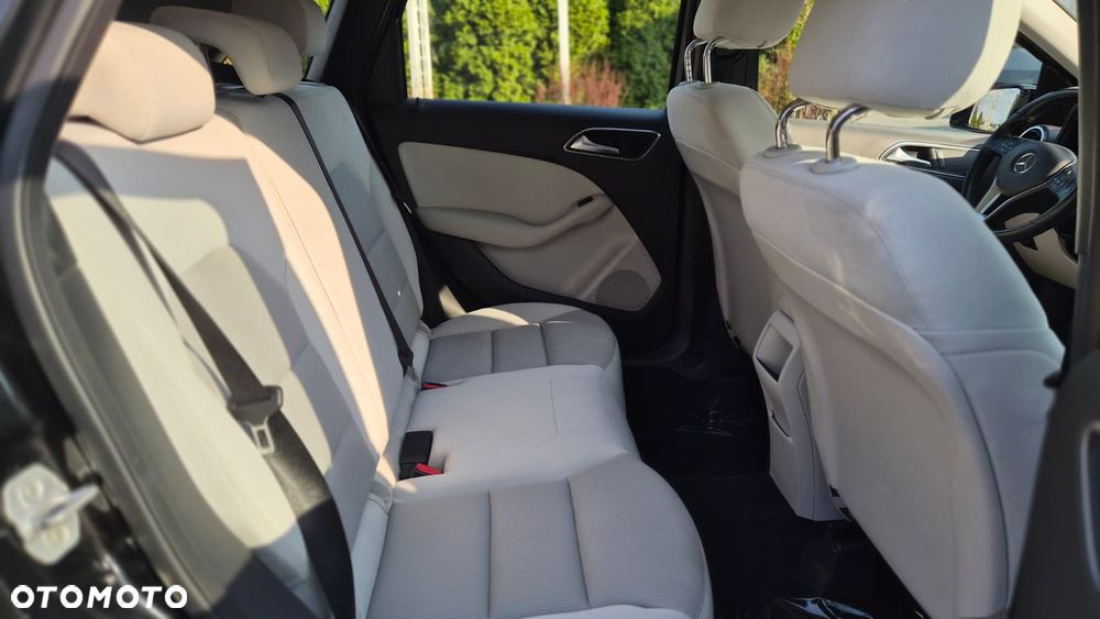 Mercedes-Benz Klasa B - 25