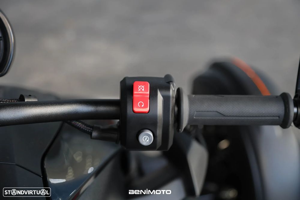 Can-Am Ryker 900 Sport - 11