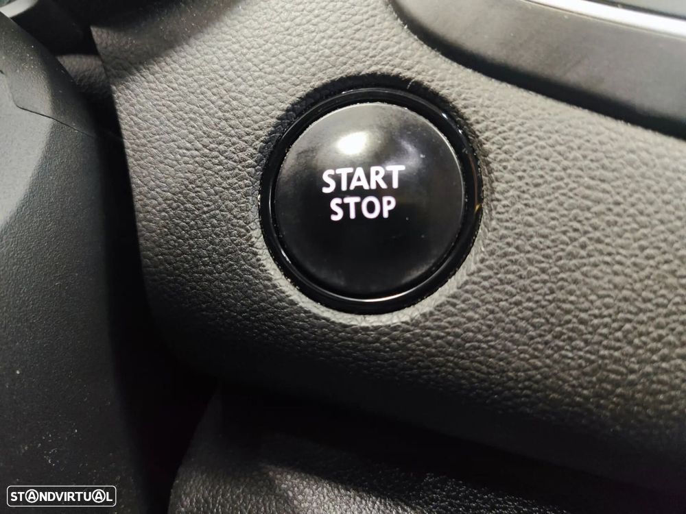 Renault Mégane ENERGY TCe 130 INTENS - 30