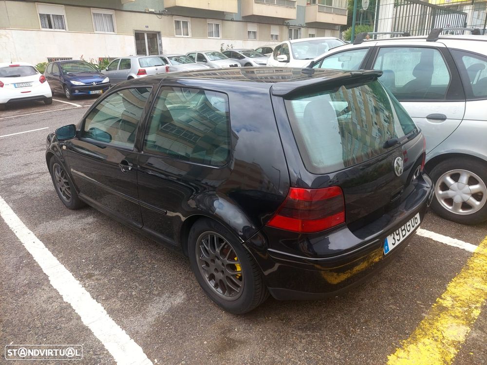 VW Golf 1.9 TDi Highline - 4