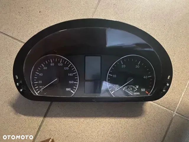 LICZNIK MERCEDES SPRINTER W906 A9064464221 A9064468421 A9069000304 A9069010301 A9069004502 A9064464421 A9064468821 9069002700 9069002700 - 9