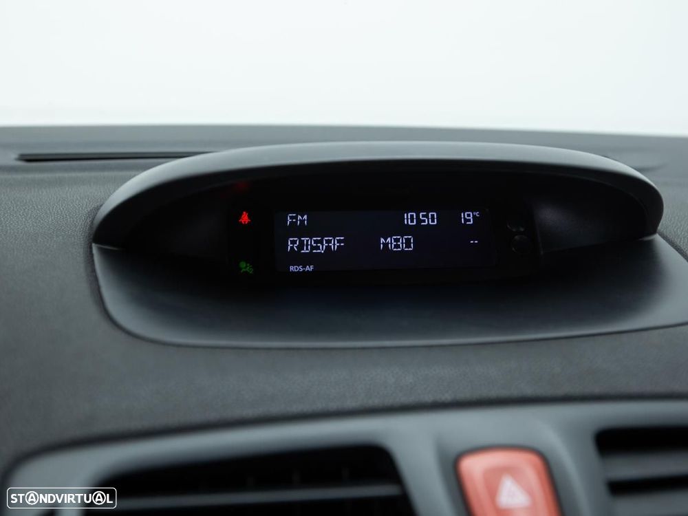 Renault Mégane Sport Tourer - 15