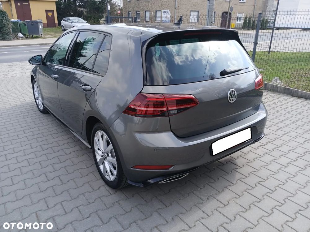 Volkswagen Golf 2.0 BlueTDI Highline - 24