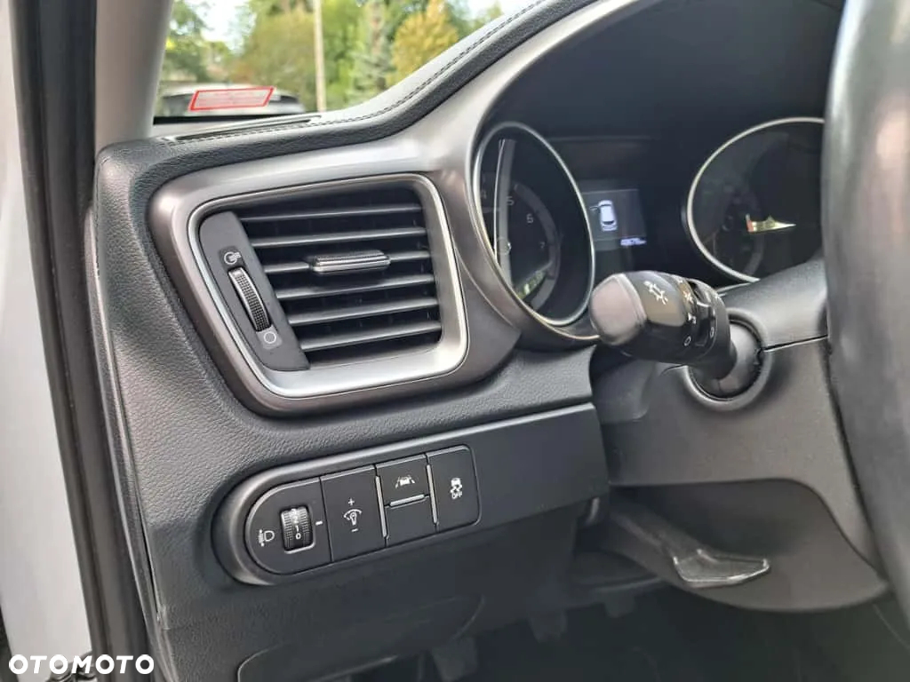 Kia Ceed SW 1.0 T-GDI OPF Edition 7 - 17