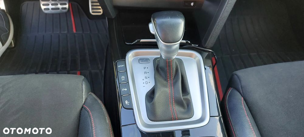 Kia ProCeed - 30