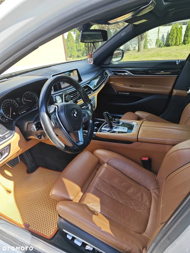 BMW Seria 7 740d xDrive - 6
