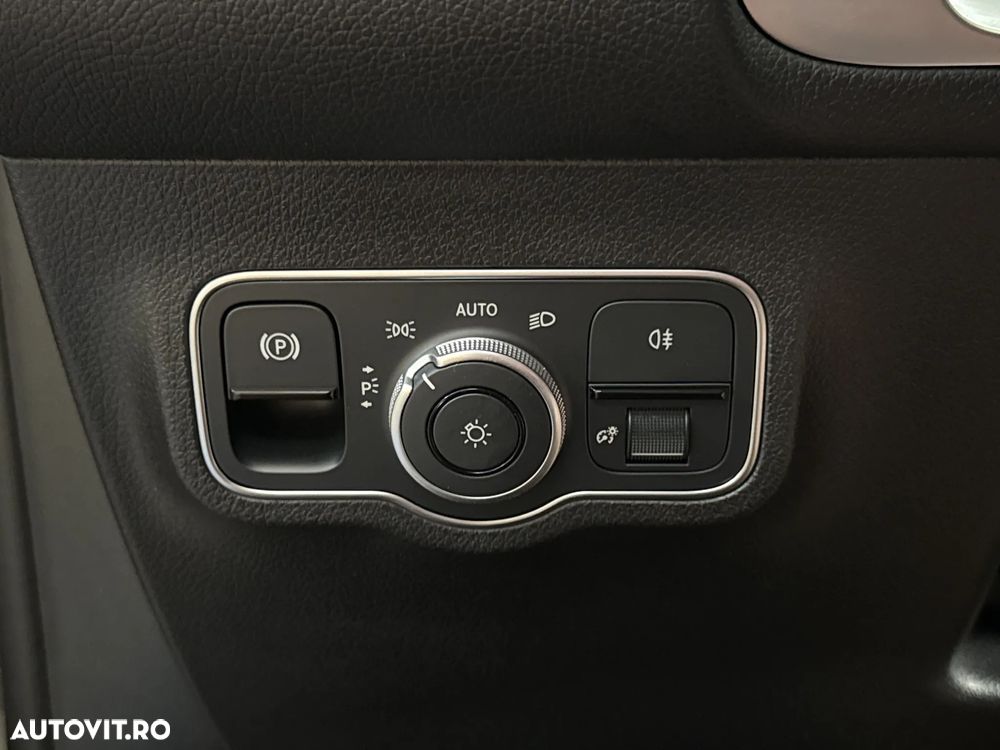 Mercedes-Benz GLB 220 4MATIC MHEV Aut. - 16