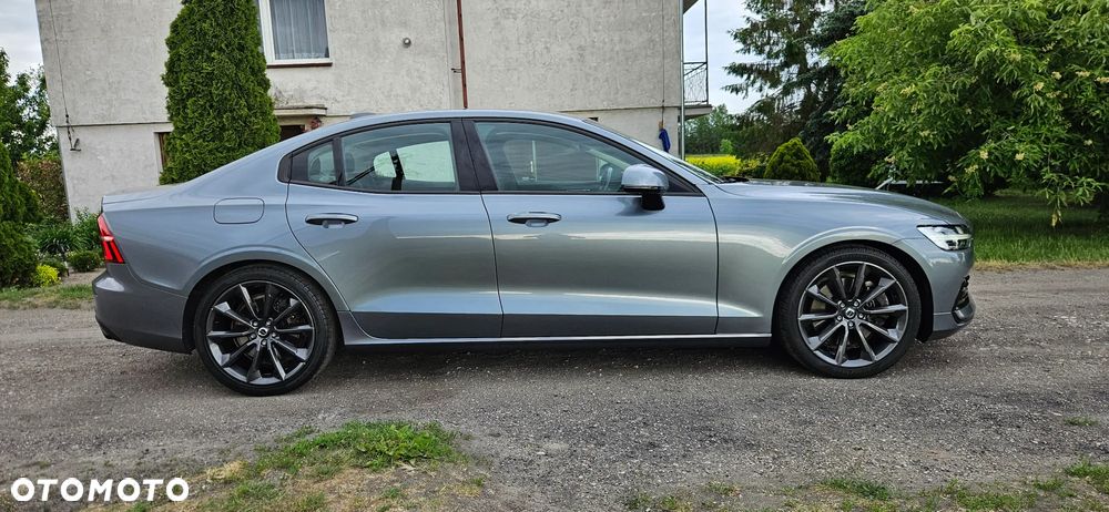Volvo S60 T6 AWD Momentum Pro - 4