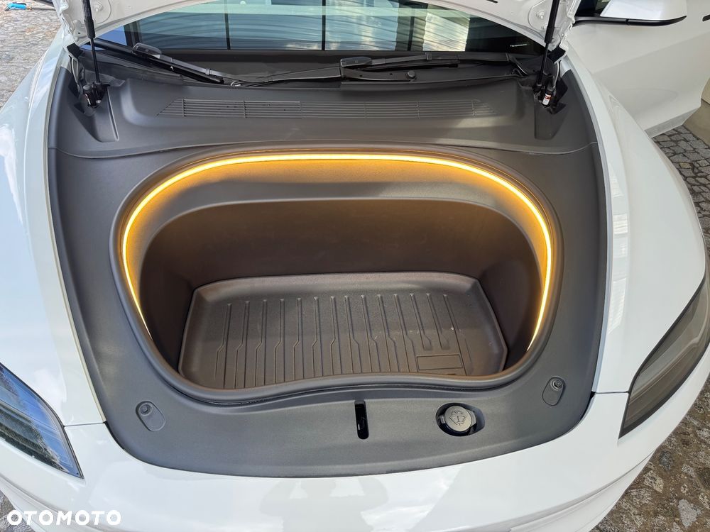 Tesla Model 3 Long Range AWD Premium - 23