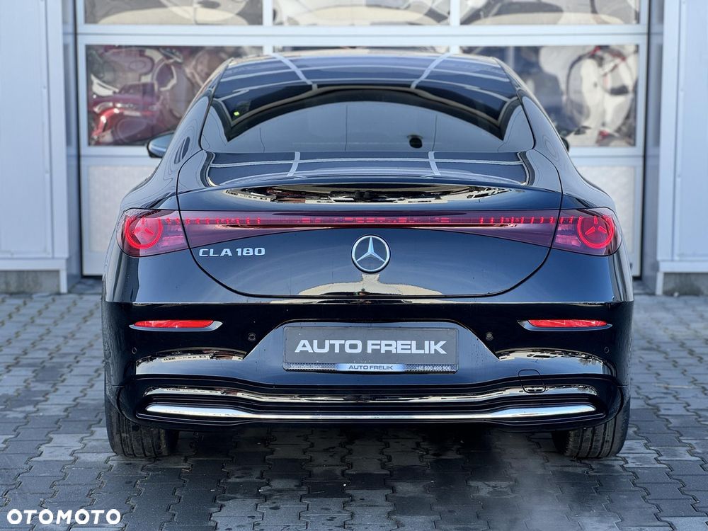 Mercedes-Benz CLA 180 mHEV 8G-DCT - 10