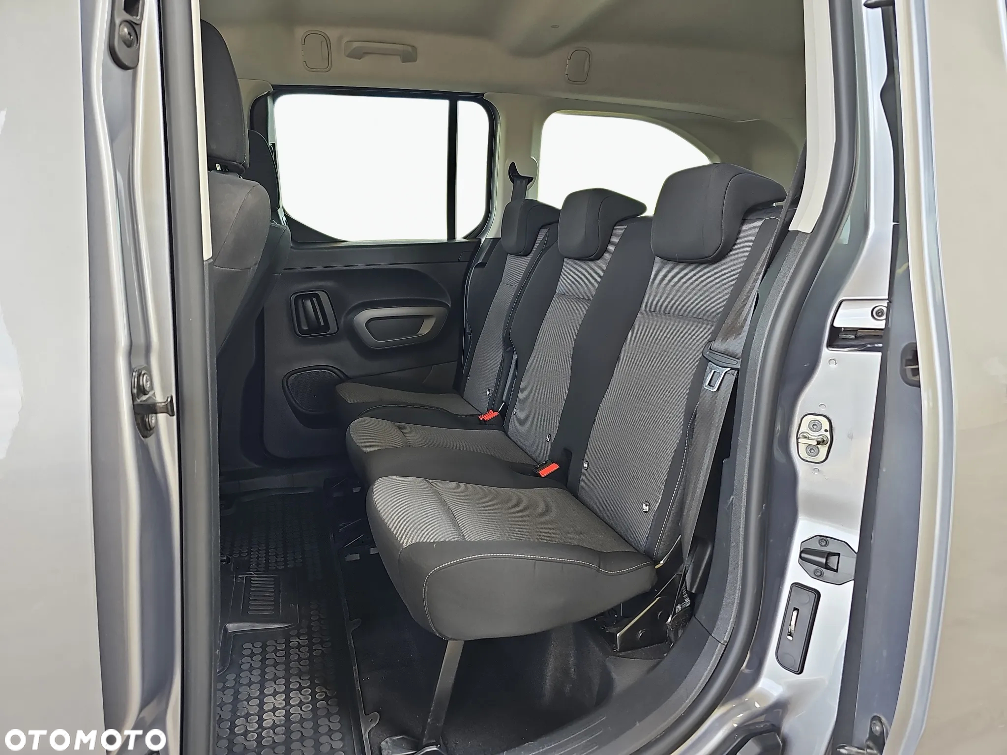 Toyota Proace City Verso Long 1.5 D-4D Business - 30