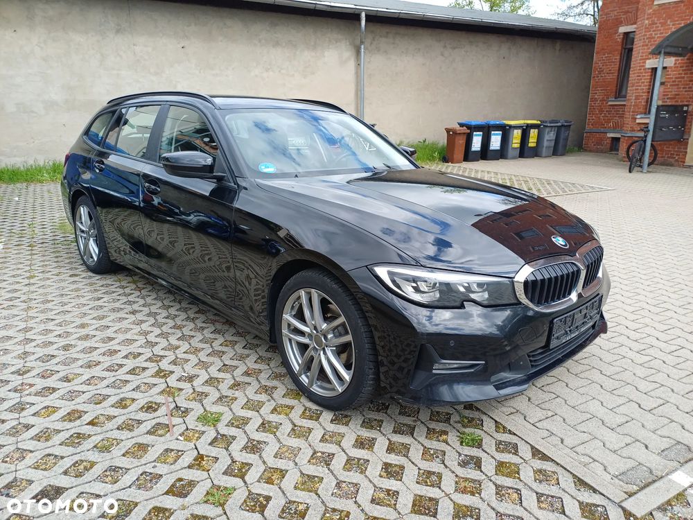 BMW Seria 3 318d mHEV - 6