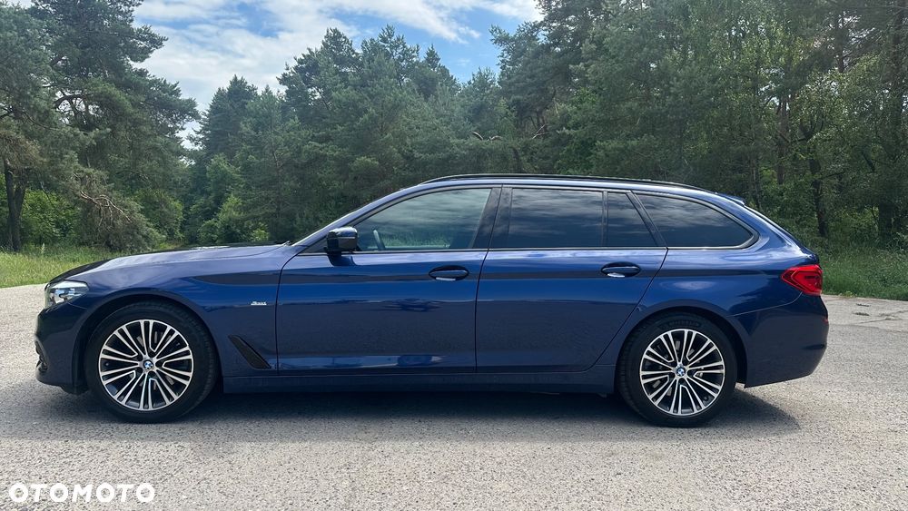 BMW Seria 5 520d Sport Line - 3
