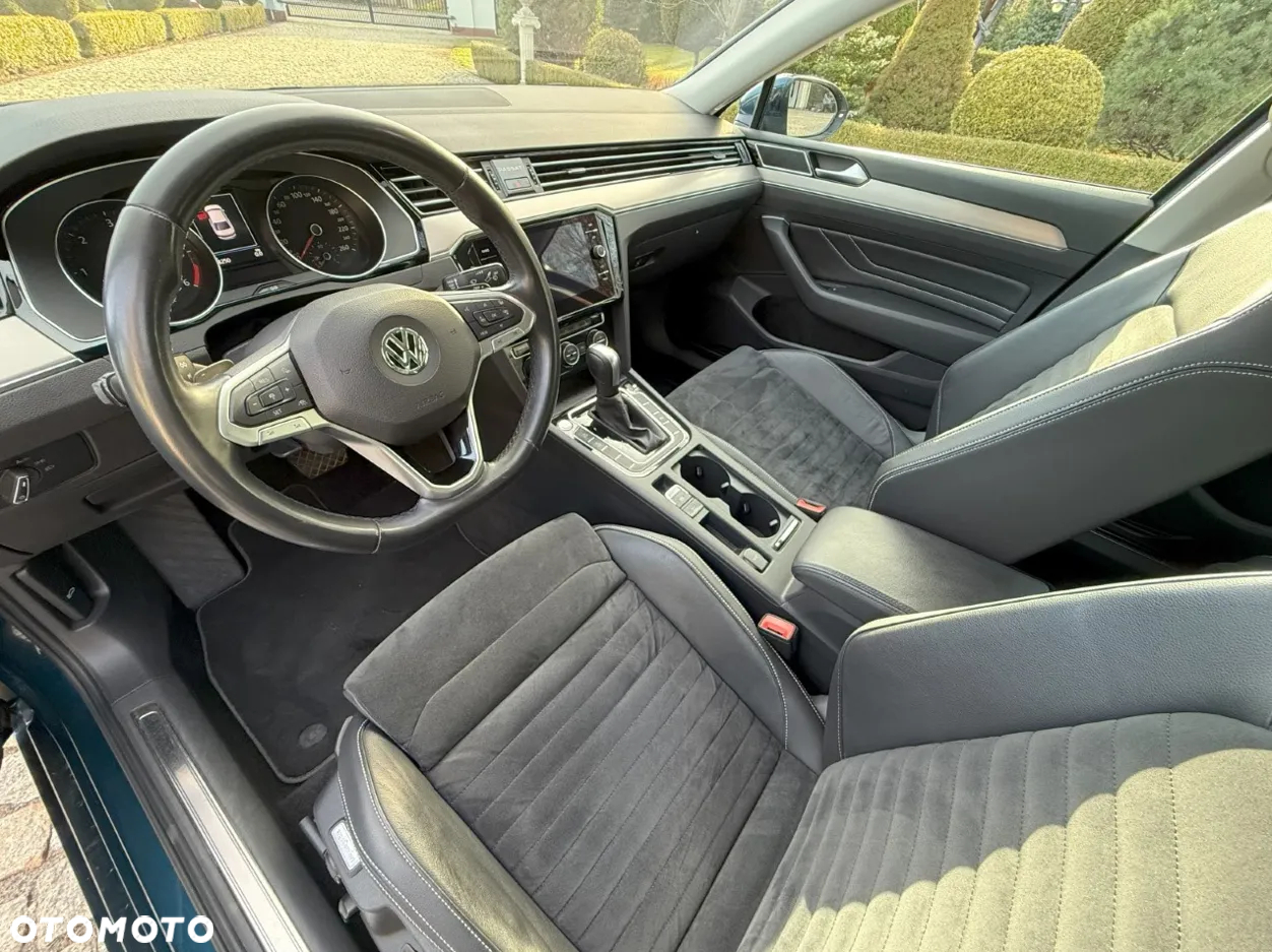 Volkswagen Passat 2.0 TDI Elegance DSG - 16
