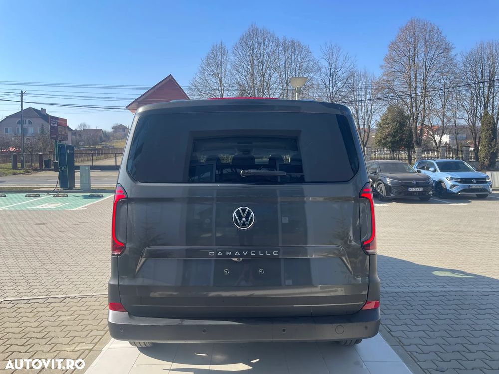 Volkswagen Caravelle - 4