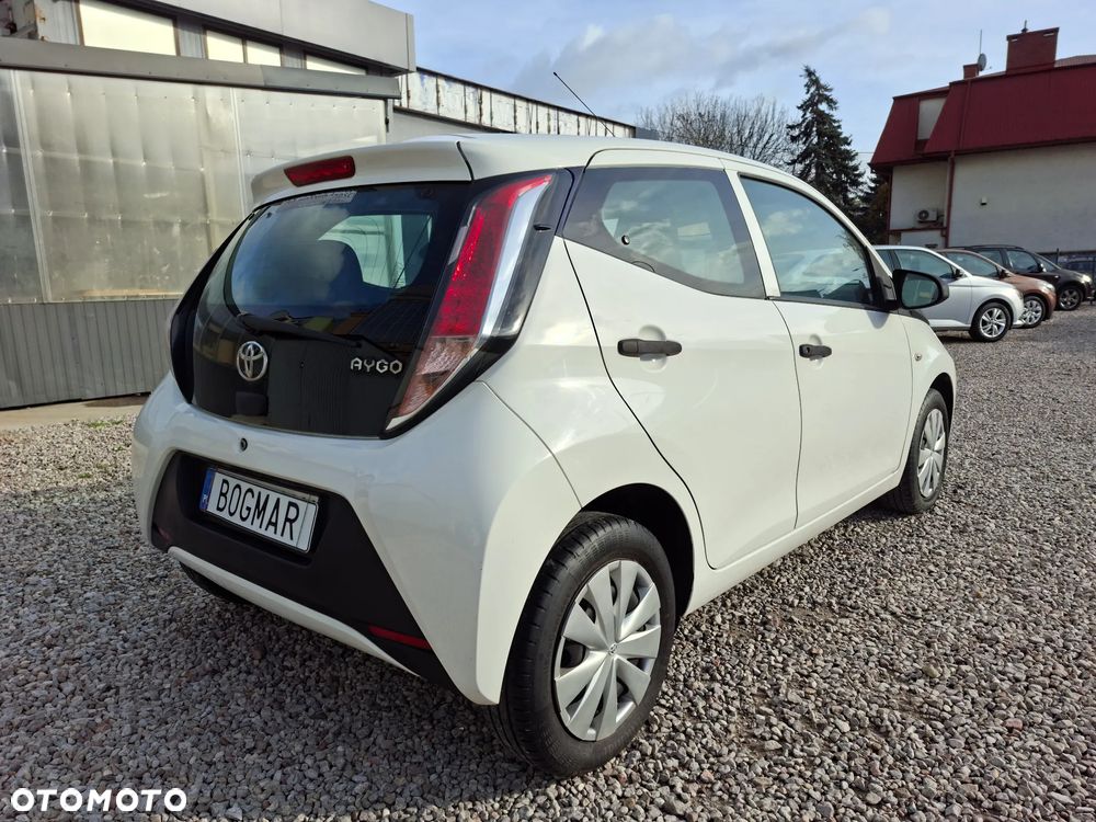 Toyota Aygo 1.0 VVT-i Sprint EU6 - 6