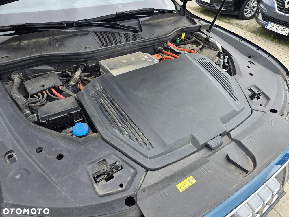 Audi e-tron - 16