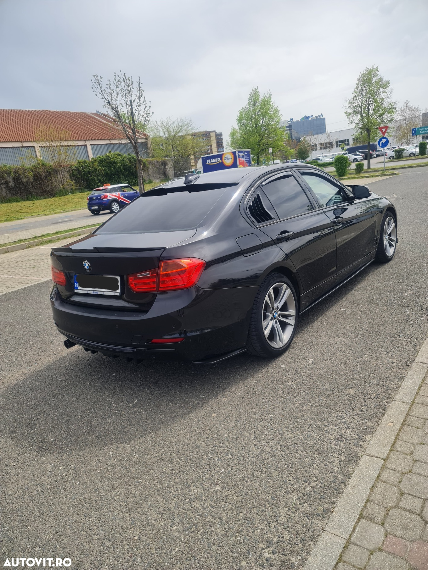 BMW Seria 3 320d - 9