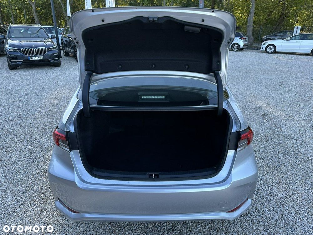 Toyota Corolla - 10