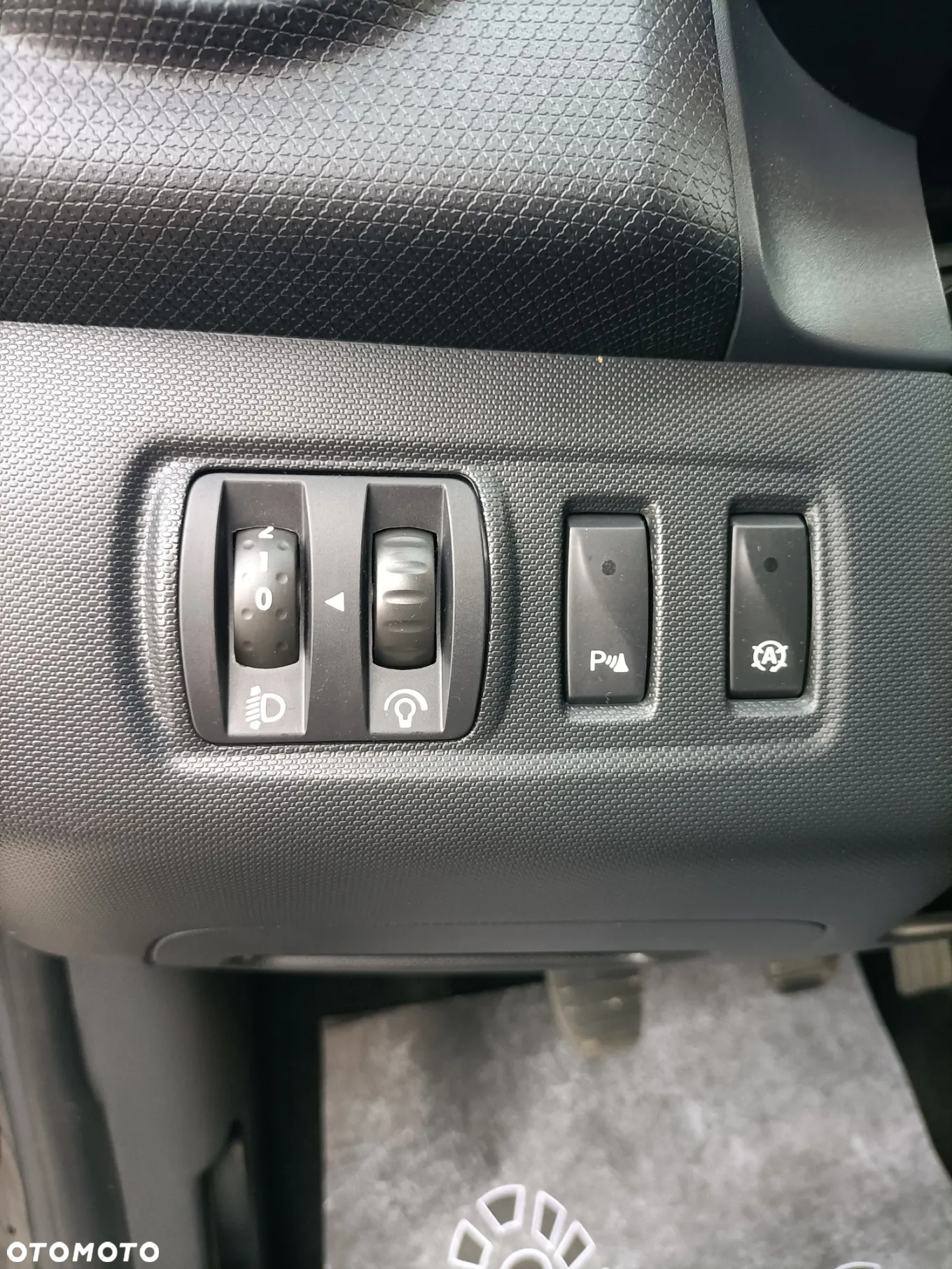 Renault Clio (Energy) TCe 90 Bose Edition - 26